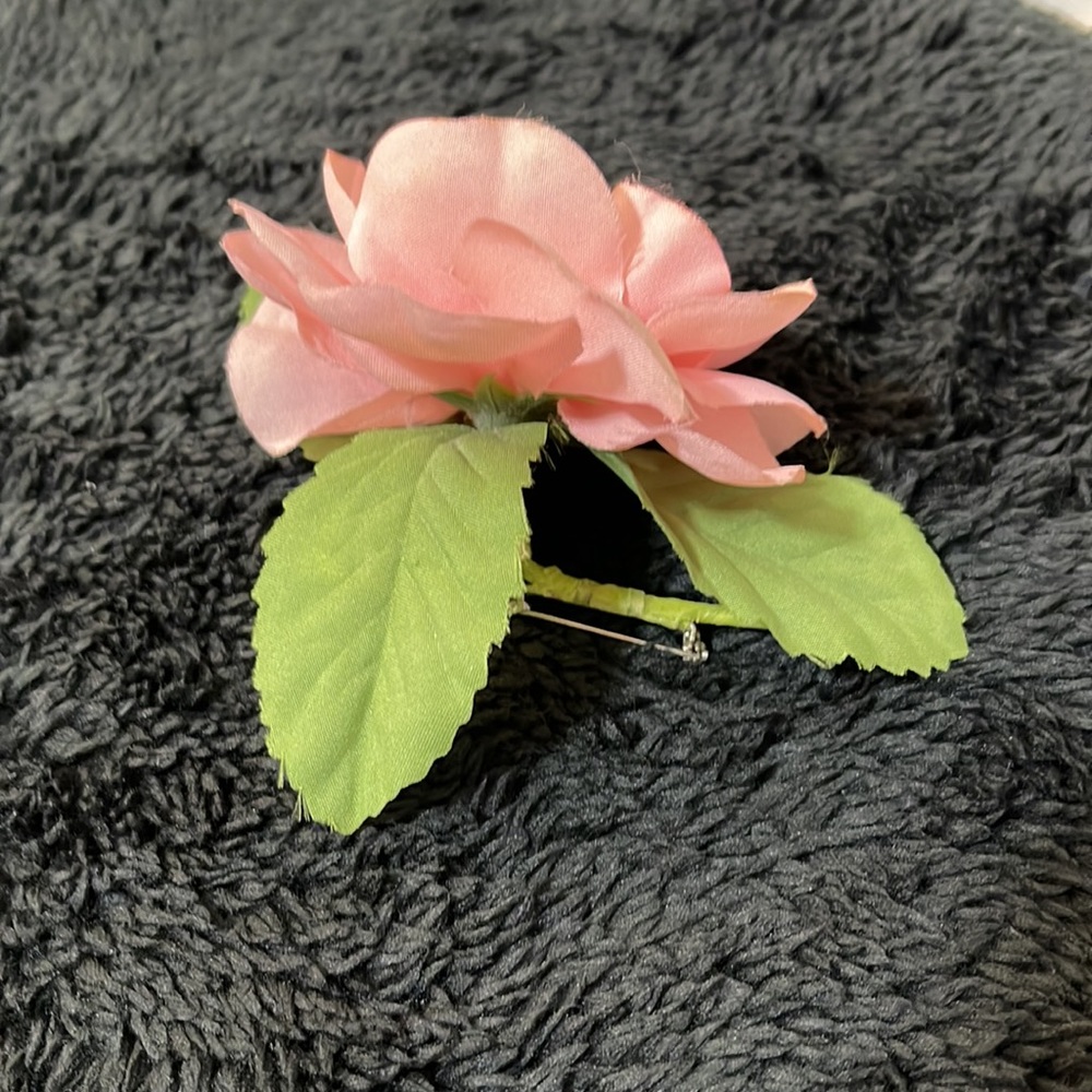Vintage Avon flower brooch pin - Picture 8 of 9